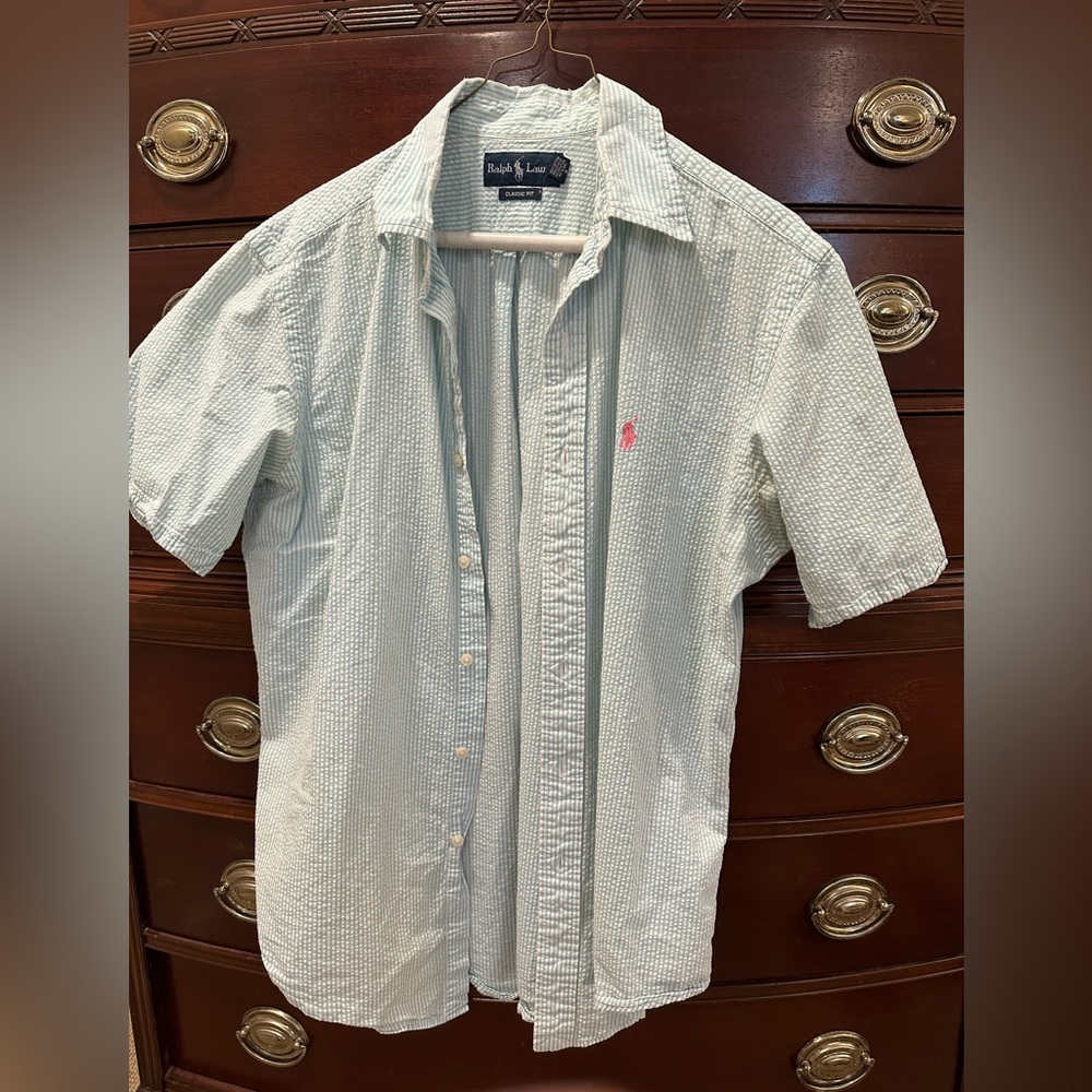 Polo Short Sleeve Button Up, Size M